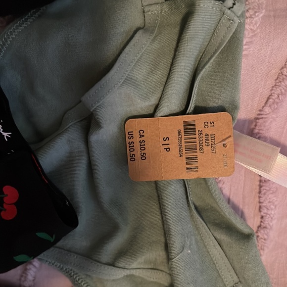 PINK panties - Picture 2 of 4